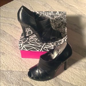 DianevonFurstenberg Heels